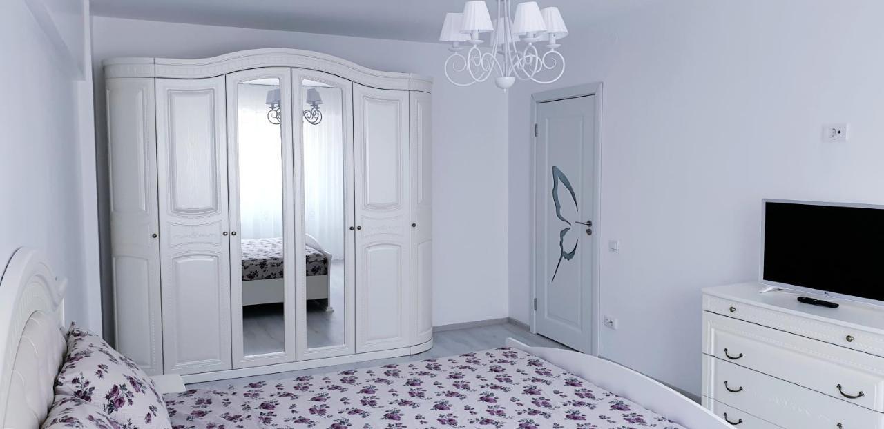 White Apartament, Brăila Extérieur photo