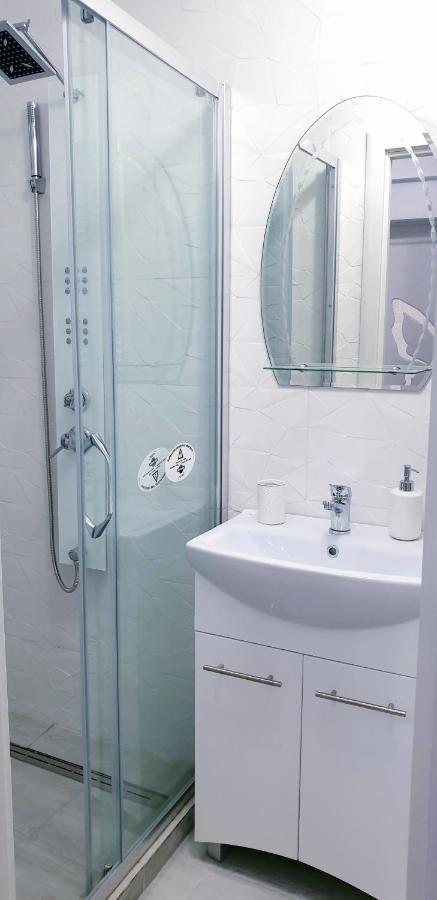 White Apartament, Brăila Extérieur photo