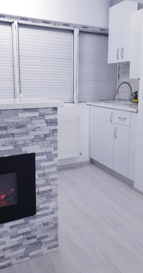 White Apartament, Brăila Extérieur photo
