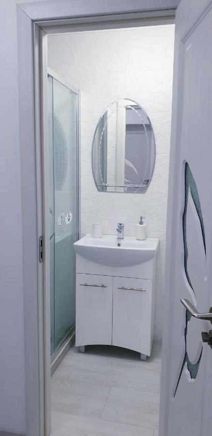 White Apartament, Brăila Extérieur photo