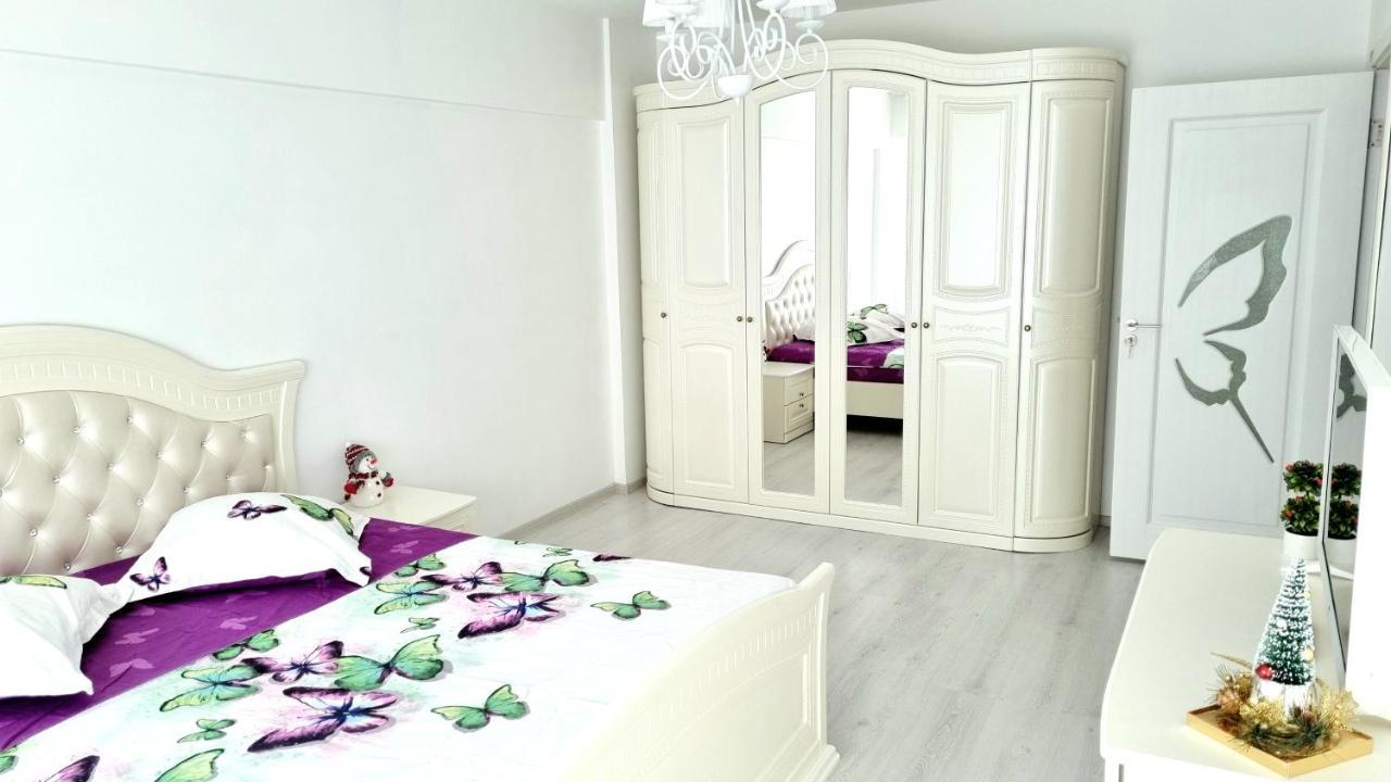 White Apartament, Brăila Extérieur photo