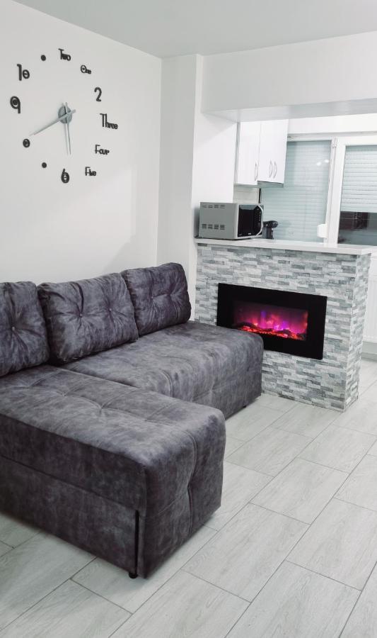 White Apartament, Brăila Extérieur photo