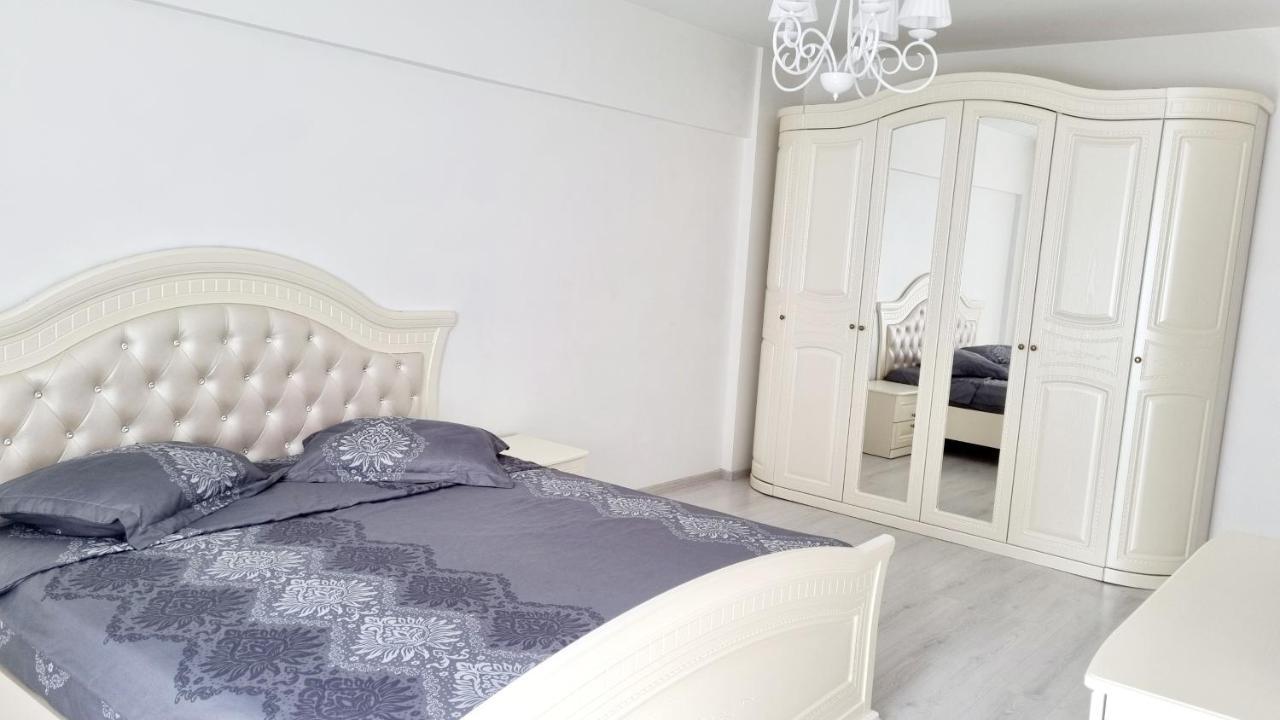 White Apartament, Brăila Extérieur photo