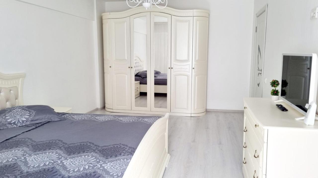 White Apartament, Brăila Extérieur photo